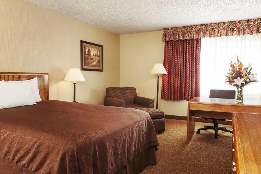 High Desert Inn Elko Kültér fotó
